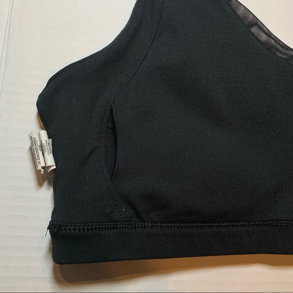 Med Fabletics black V neck sports bra - Picture 10 of 12